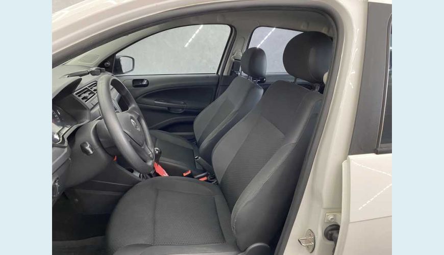 VOLKSWAGEN VOYAGE 1.0 MPI FLEX MANUAL 4P - BRANCO - 2022 Foto 9 (Grande)