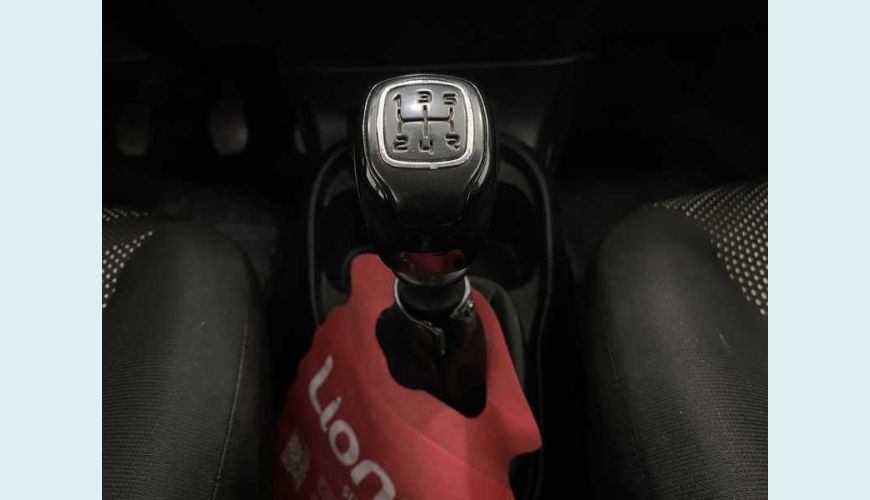FIAT FIAT MOBI EVO LIKE 1.0 FLEX MANUAL 4P - BRANCO - 2019 Foto 9 (Grande)