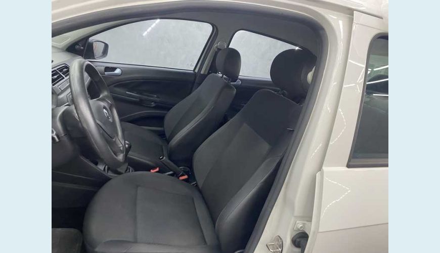 VOLKSWAGEN VOYAGE 1.0 MPI FLEX MANUAL 4P - BRANCO - 2023 Foto 9 (Grande)