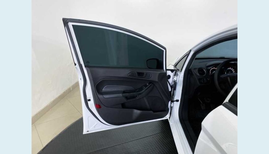 FORD FIESTA S 1.5 16V FLEX MANUAL 4P - BRANCO - 2015 Foto 9 (Grande)
