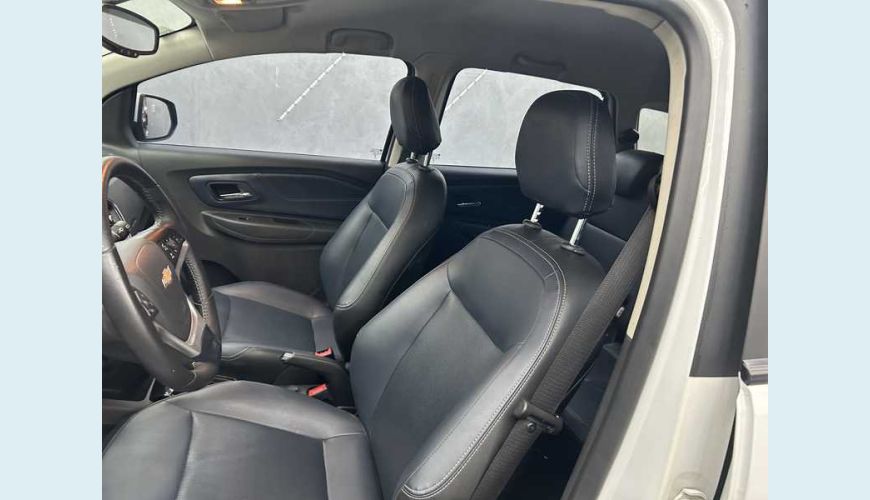 CHEVROLET CHEVROLET SPIN PREMIER 1.8 FLEX AUT. 4P - BRANCO - 2024 Foto 9 (Grande)