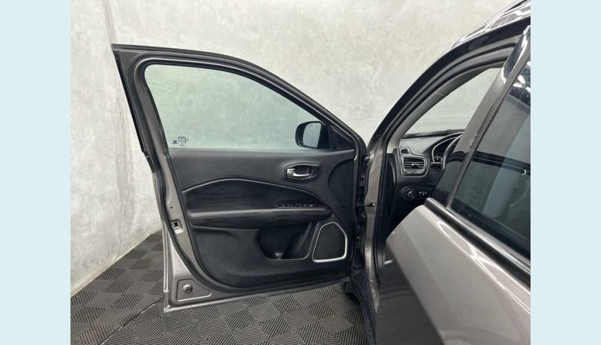 JEEP COMPASS SPORT 2.0 FLEX AUT. 4P - CINZA - 2018 Foto 9 (Grande)