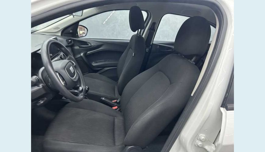 FIAT FIAT CRONOS DRIVE 1.3 FLEX MANUAL 4P - BRANCO - 2023 Foto 9 (Grande)