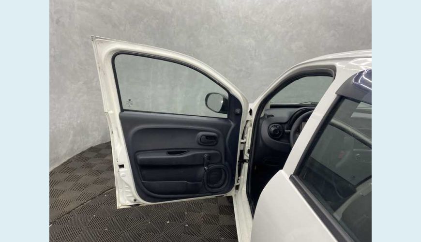 FIAT MOBI EVO EASY 1.0 FLEX MANUAL 4P - BRANCO - 2019 Foto 9 (Grande)