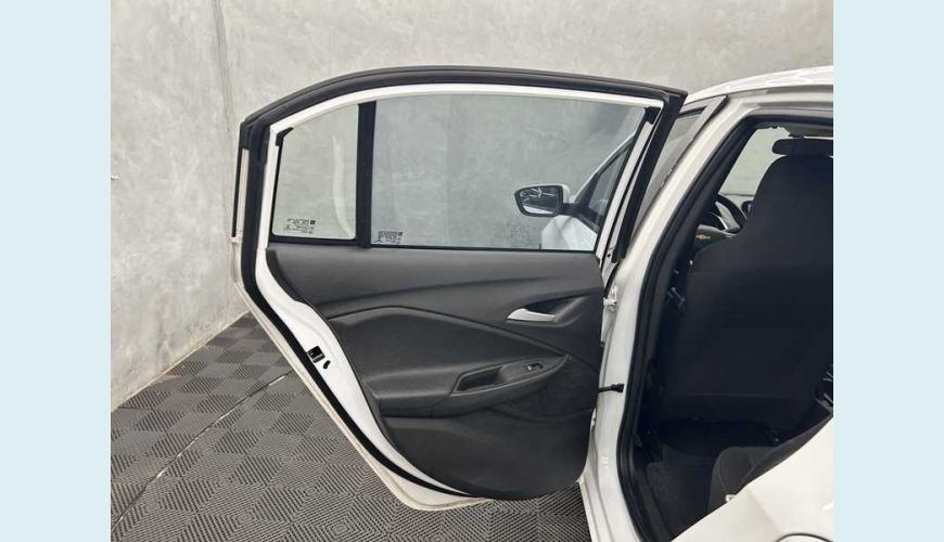 CHEVROLET CHEVROLET ONIX LT 1.0 FLEX MANUAL 4P - BRANCO - 2022 Foto 9 (Grande)