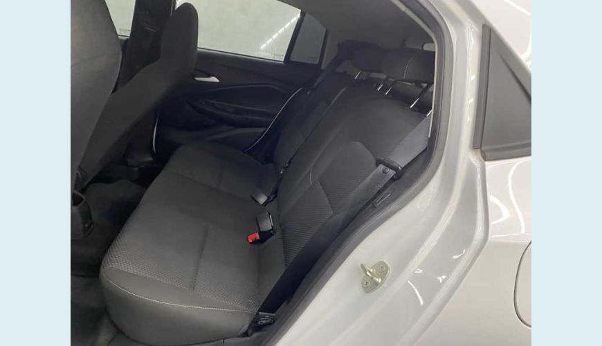 CHEVROLET CHEVROLET ONIX LT 1.0 FLEX MANUAL 4P - BRANCO - 2023 Foto 9 (Grande)