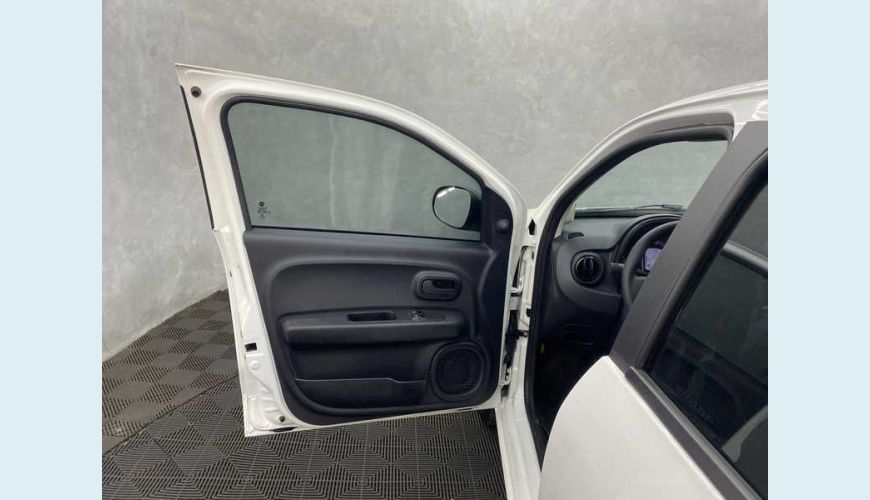 FIAT MOBI LIKE 1.0 FLEX MANUAL 4P - BRANCO - 2021 Foto 9 (Grande)