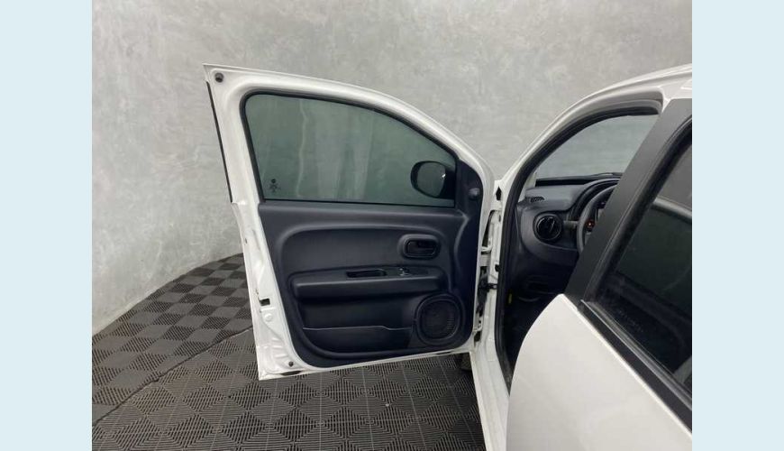 FIAT MOBI LIKE 1.0 FLEX MANUAL 4P - BRANCO - 2021 Foto 9 (Grande)