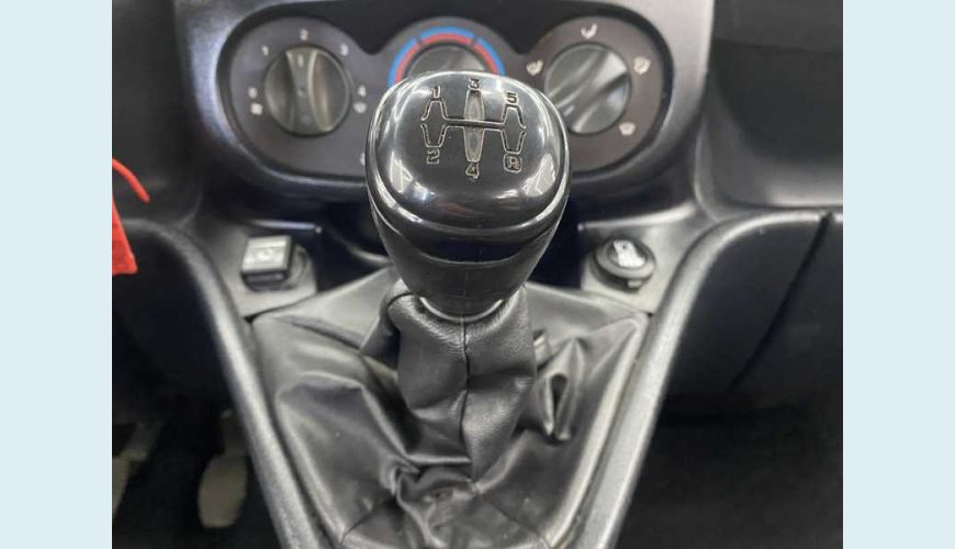 FIAT DOBLO ESSENCE 1.8 16V FLEX MANUAL 4P - BRANCO - 2020 Foto 9 (Grande)