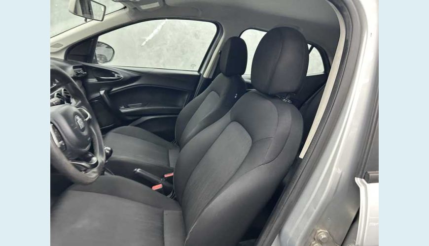 FIAT ARGO 1.0 FLEX MANUAL 4P - PRATA - 2022 Foto 9 (Grande)