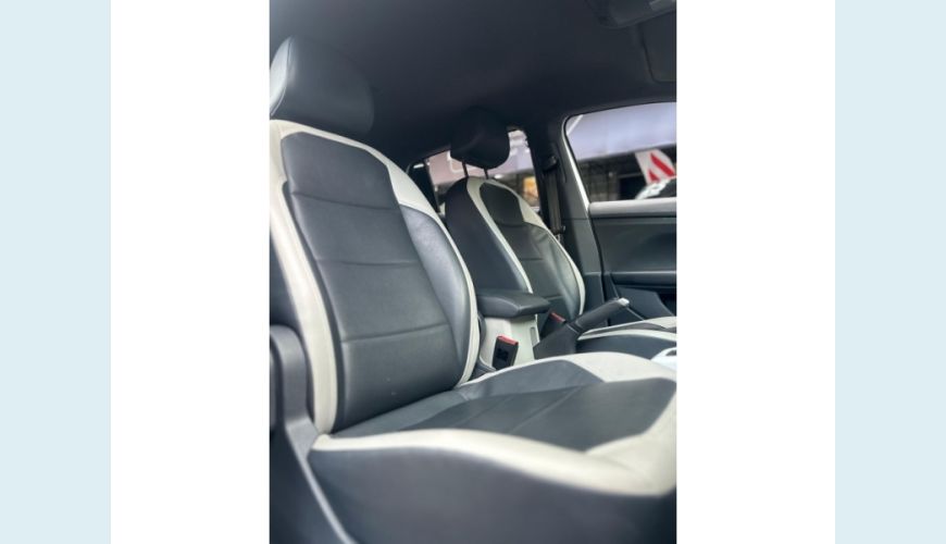 VOLKSWAGEN VOLKSWAGEN T-CROSS FLEX MANUAL 4P - BRANCO - 2021 Foto 9 (Grande)
