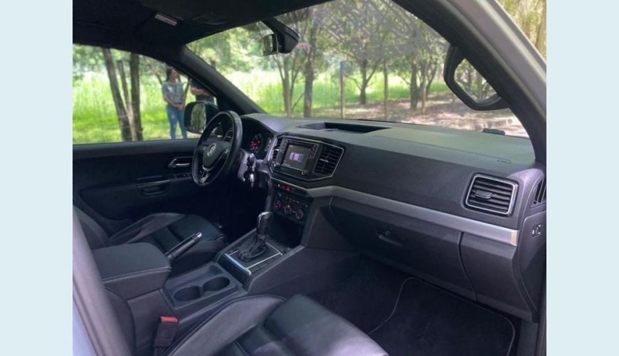 VOLKSWAGEN VOLKSWAGEN AMAROK HIGHLINE EXTREME 3.0 V6 DIESEL MANUAL 4P - PRATA - 2019 Foto 9 (Grande)