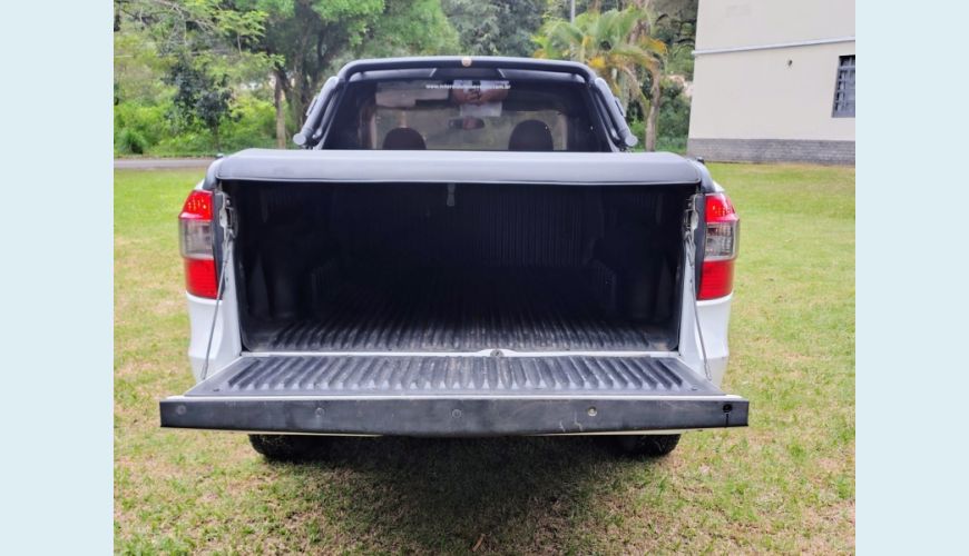 CHEVROLET MONTANA - BRANCO - 2017 Foto 9 (Grande)