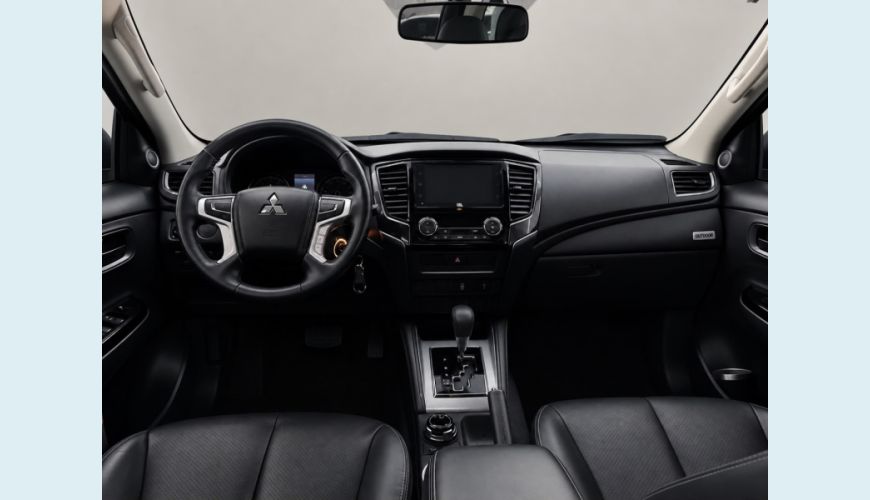 MITSUBISHI L200 TRITON - PRETO - 2025 Foto 9 (Grande)