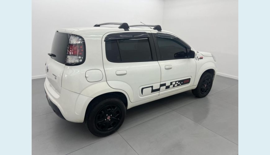 FIAT UNO EVOLUTION 1.4 - BRANCO - 2015 Foto 9 (Grande)