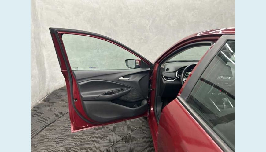 CHEVROLET ONIX PLUS LTZ 1.0 TURBO (AUT.) - VERMELHO - 2024 Foto 9 (Grande)