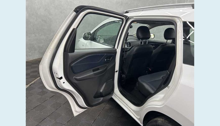 CHEVROLET SPIN PREMIER 1.8 (AUT.) - BRANCO - 2024 Foto 9 (Grande)