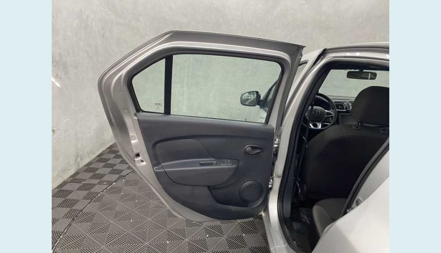 RENAULT LOGAN ZEN 1.0 12V SCE (FLEX) - PRATA - 2023 Foto 9 (Grande)