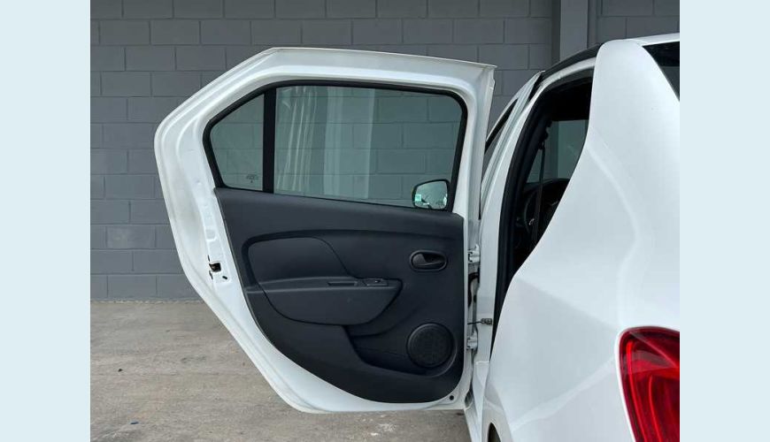 RENAULT LOGAN ZEN 1.0 - BRANCO - 2025 Foto 9 (Grande)