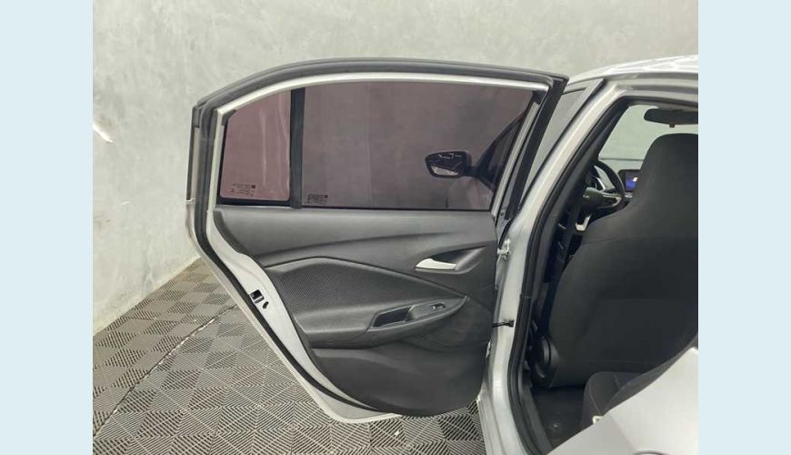 CHEVROLET ONIX LT 1.0 (FLEX) - PRATA - 2020 Foto 9 (Grande)