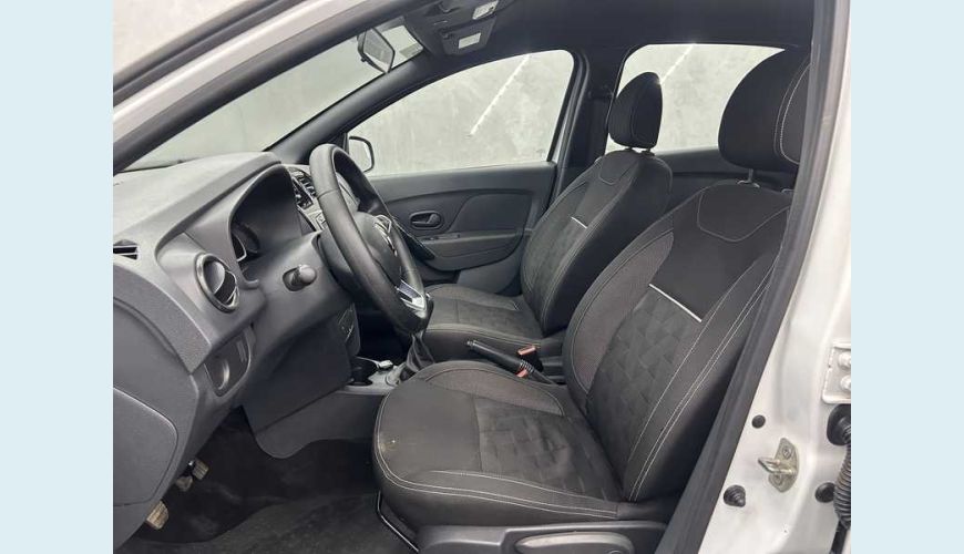 RENAULT LOGAN ZEN 1.0 - BRANCO - 2025 Foto 9 (Grande)