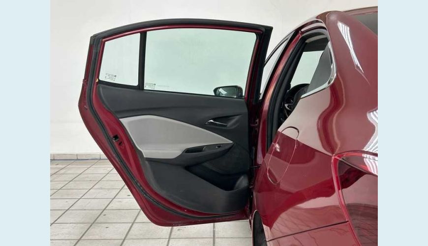 CHEVROLET ONIX PLUS PREMIER 1.0 TURBO (AUT.) - VERMELHO - 2025 Foto 9 (Grande)