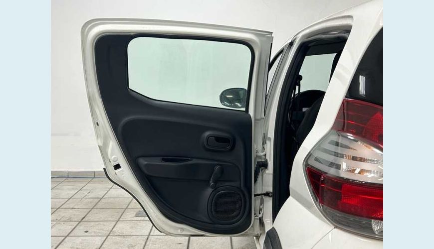 FIAT MOBI LIKE 1.0 - BRANCO - 2025 Foto 9 (Grande)