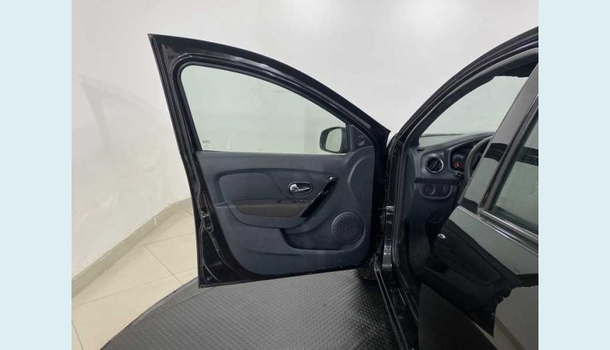 RENAULT LOGAN ZEN 1.0 12V SCE FLEX - PRETO - 2020 Foto 9 (Grande)