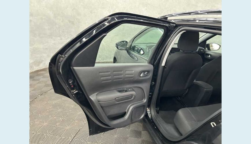 CITROËN C4 CACTUS 1.6 FEEL PACK (AUT) (FLEX) - PRETO - 2022 Foto 9 (Grande)