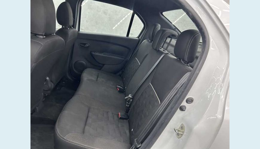 RENAULT LOGAN ZEN 1.0 - BRANCO - 2025 Foto 9 (Grande)