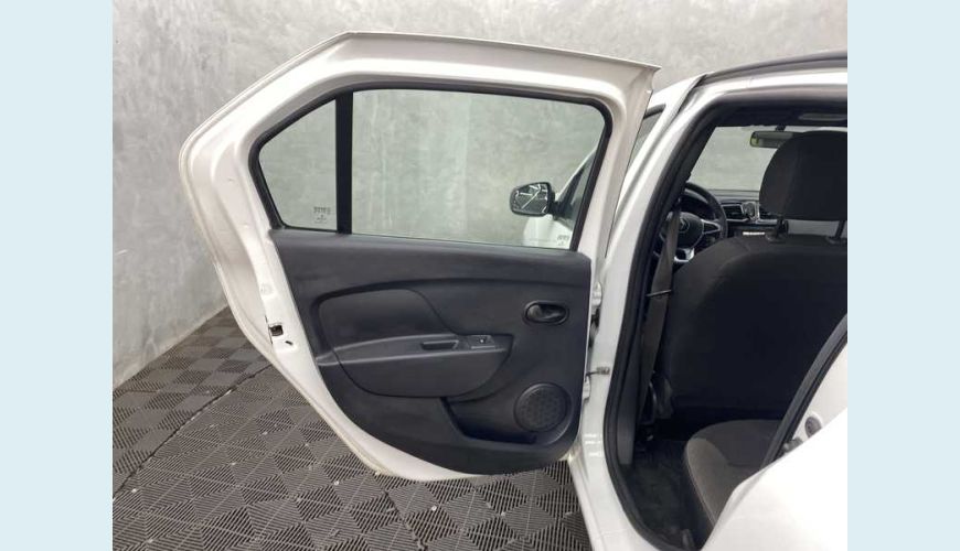 RENAULT LOGAN ZEN 1.0 12V SCE (FLEX) - BRANCO - 2023 Foto 9 (Grande)