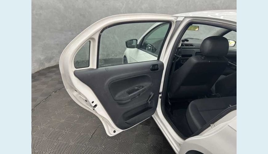 VOLKSWAGEN GOL 1.0 12V (FLEX) - BRANCO - 2022 Foto 9 (Grande)