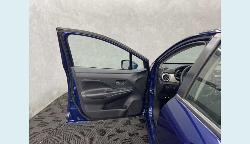 NISSAN VERSA SENSE 1.6 (FLEX) (AUT) - AZUL - 2022 Foto 9 (Grande)