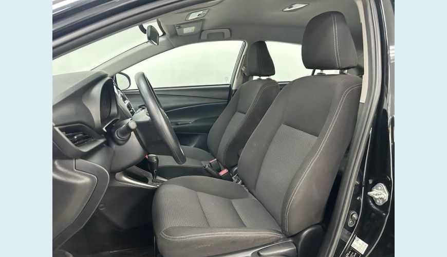 TOYOTA YARIS SEDAN XL 1.5 (FLEX) (AUT) - PRETO - 2025 Foto 9 (Grande)