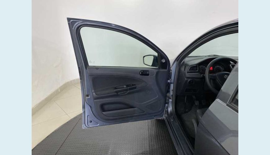 VOLKSWAGEN GOL 1.6 (FLEX) - CINZA - 2021 Foto 9 (Grande)