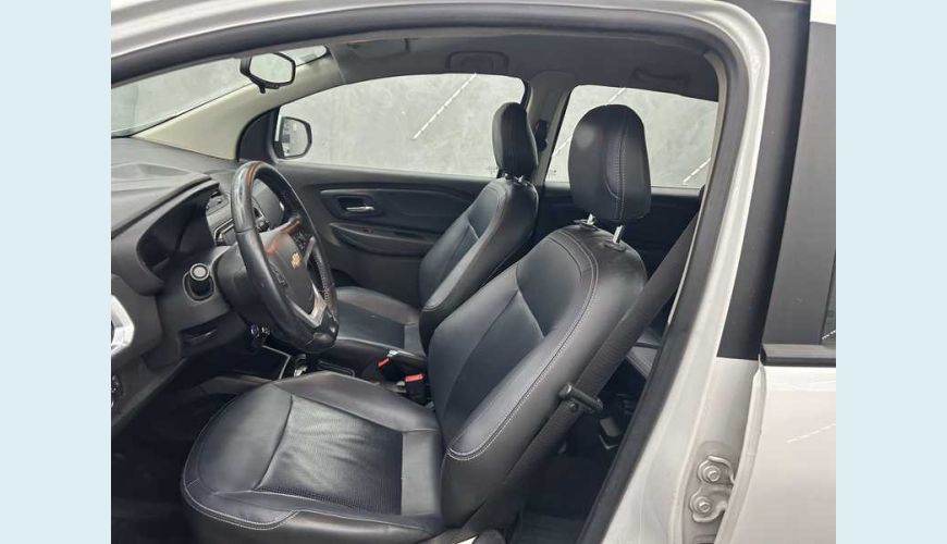 CHEVROLET SPIN PREMIER 1.8 (AUT.) - BRANCO - 2023 Foto 9 (Grande)