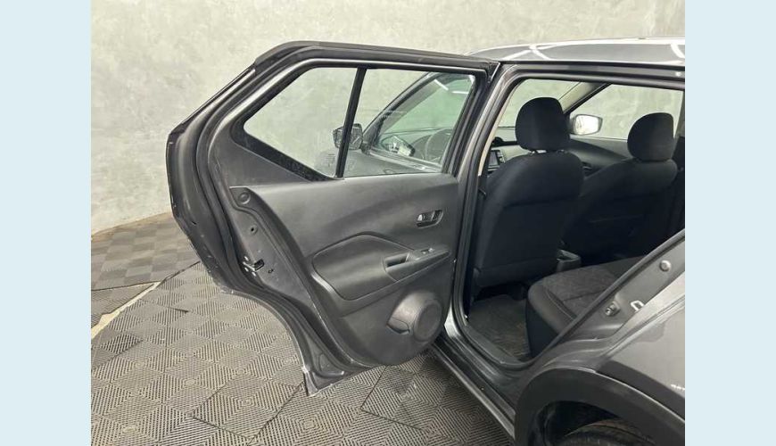 NISSAN KICKS ACTIVE 1.6 (FLEX) - CINZA - 2024 Foto 9 (Grande)