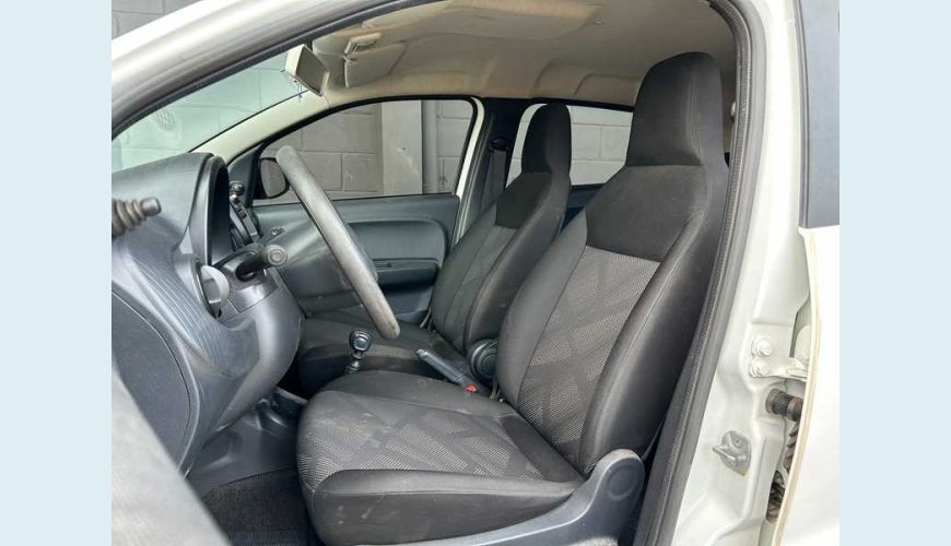 FIAT MOBI LIKE 1.0 - BRANCO - 2025 Foto 9 (Grande)