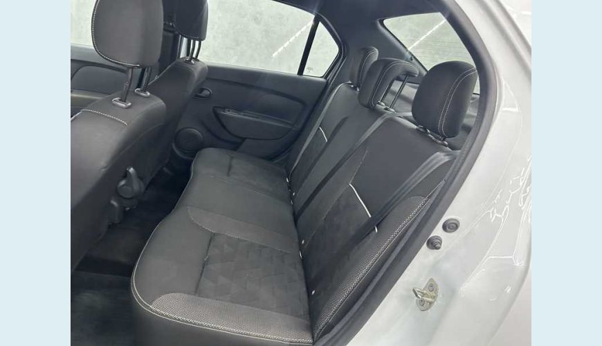 RENAULT LOGAN ZEN 1.0 - BRANCO - 2025 Foto 9 (Grande)