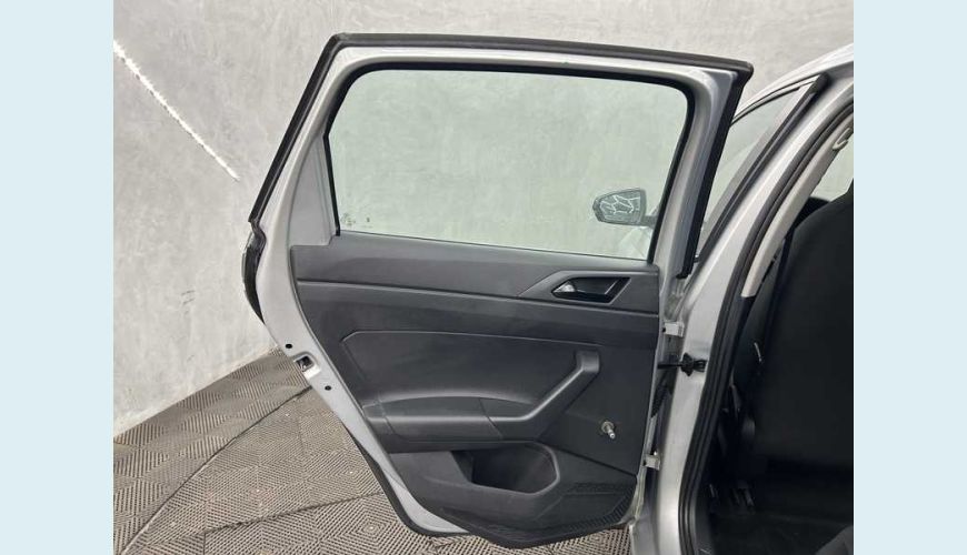 VOLKSWAGEN POLO TRACK 1.0 FLEX 12V 5P - PRATA - 2025 Foto 9 (Grande)