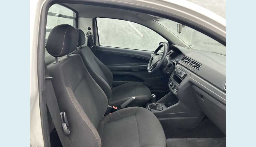 VOLKSWAGEN SAVEIRO ROBUST TOTAL FLEX 16V - BRANCO - 2024 Foto 9 (Grande)