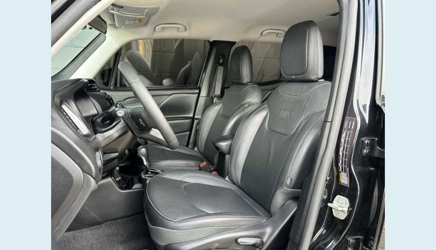 JEEP RENEGADE LONGITUDE - PRETO - 2025 Foto 9 (Grande)
