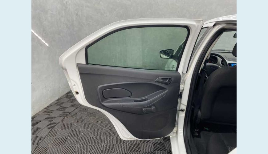 FORD KA 1.0 SE (FLEX) - BRANCO - 2019 Foto 9 (Grande)