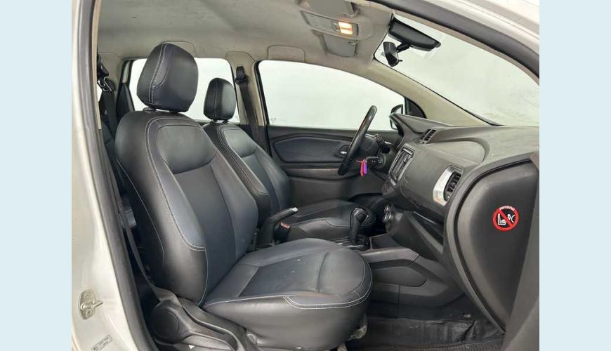 CHEVROLET SPIN PREMIER 1.8 (AUT.) - BRANCO - 2023 Foto 9 (Grande)