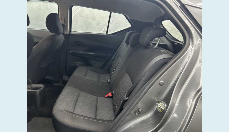 NISSAN KICKS ACTIVE 1.6 (FLEX) - CINZA - 2024 Foto 9 (Grande)