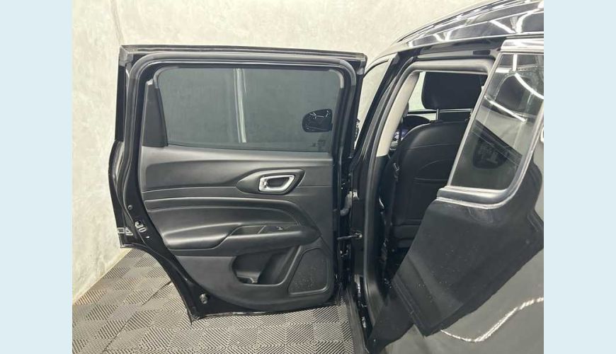 JEEP COMPASS LONGITUDE 1.3 T270 (AUT) (FLEX) - PRETO - 2022 Foto 9 (Grande)