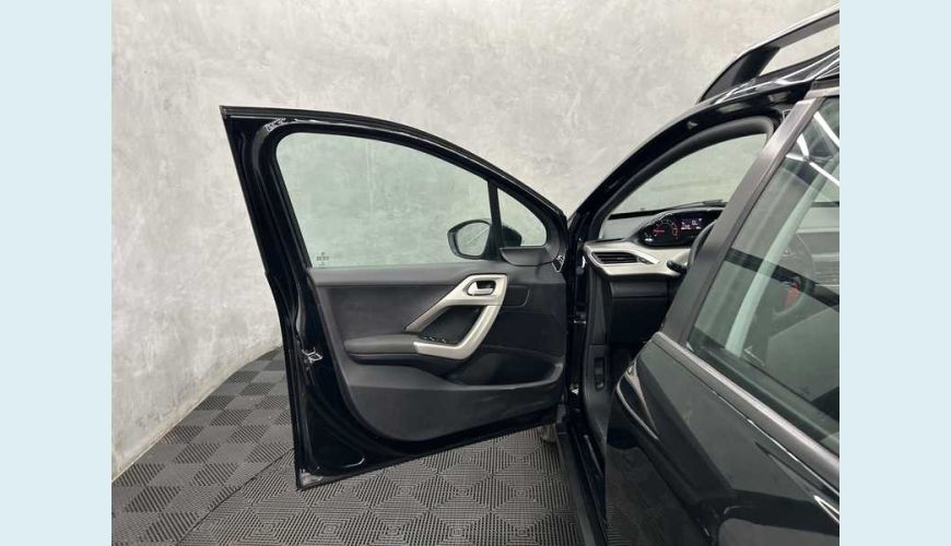 PEUGEOT 2008 ALLURE PACK 1.6 - PRETO - 2022 Foto 9 (Grande)