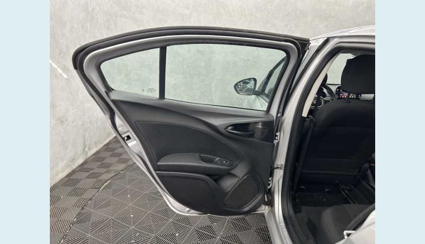 FIAT CRONOS DRIVE 1.0 (FLEX) MT - PRATA - 2023 Foto 9 (Grande)
