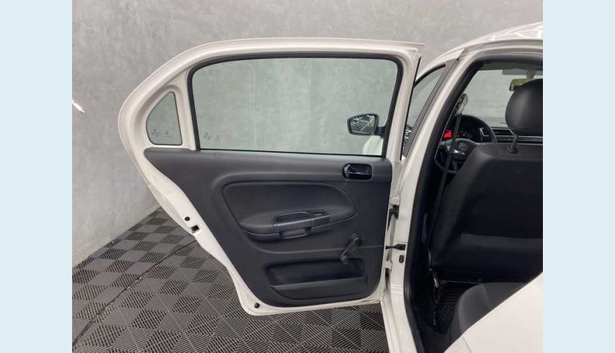 VOLKSWAGEN VOYAGE 1.6 MSI 8V FLEX - BRANCO - 2021 Foto 9 (Grande)