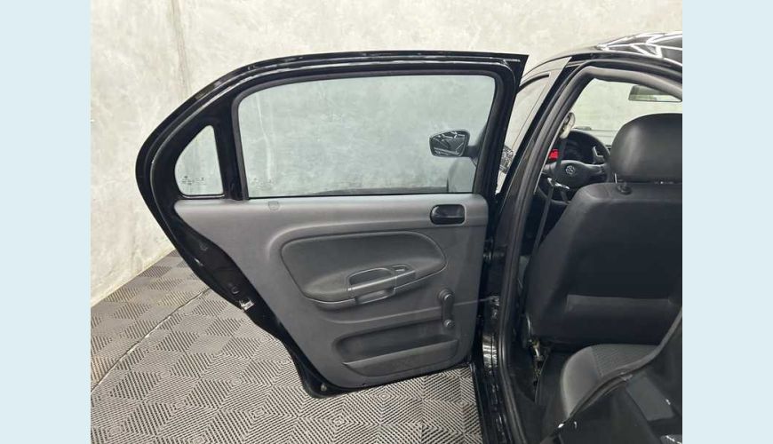 VOLKSWAGEN VOYAGE 1.6 - PRETO - 2022 Foto 9 (Grande)